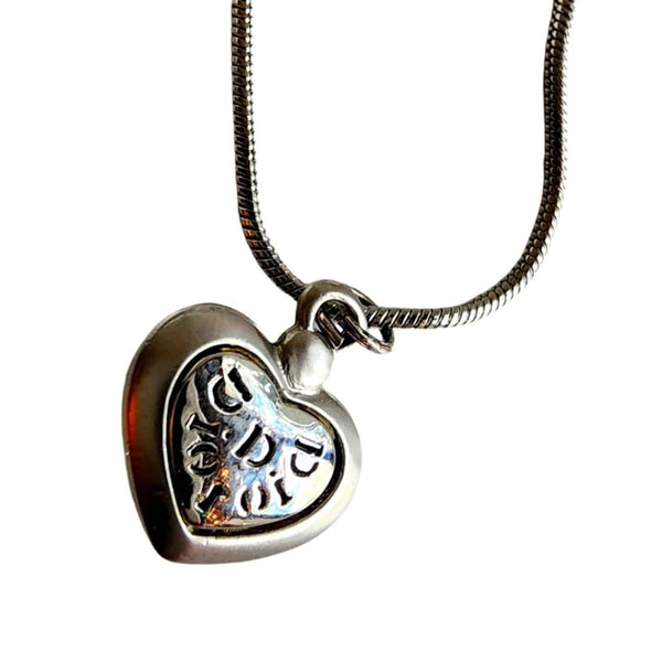 Authentic DIOR Charm Finding on 18