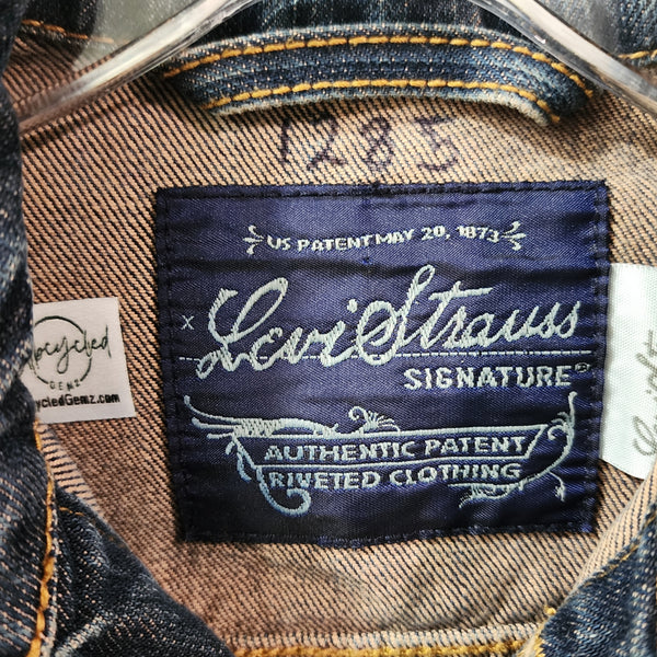 Para El Que Cree Todo Es Posible (For All Who Believe Everything Is Possible), Custom Upcycled Vintage Levi's Jean Jacket, Women's S