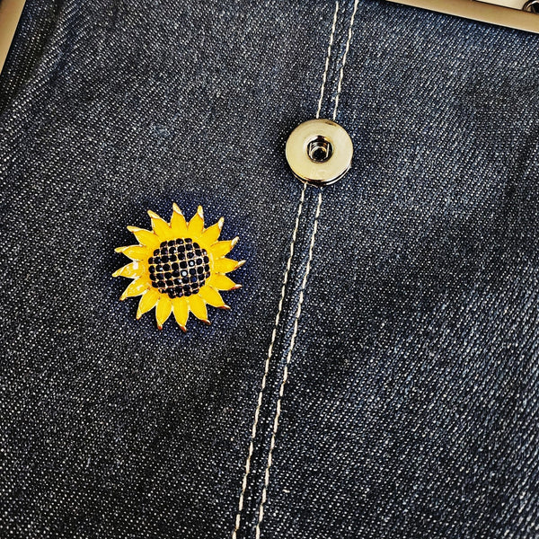 Interchangeable Sunflower Snap Charm Denim Crossbody Bag with Kiss Lock Clasp